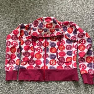 Lululemon cropped size 12 scuba hoodie